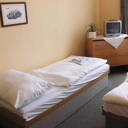 Hotel Zelený Strom Hořovice Zimmer foto